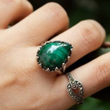Ambra Jewels - Wholesale Cocktail/Statement Ring - Malachite Green Stone Ring, AR-67242
