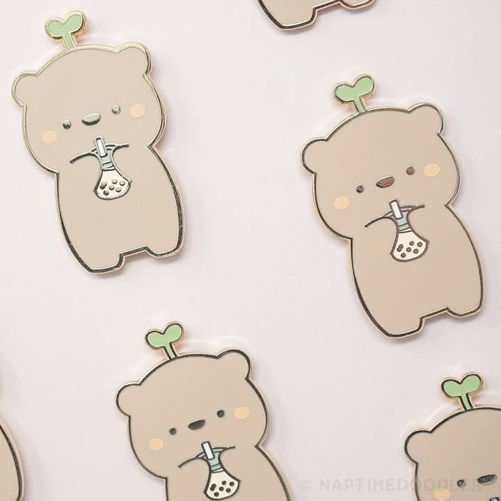 Épinglette en émail Boba Loving Sprout pour la vente par Naptime Doodler