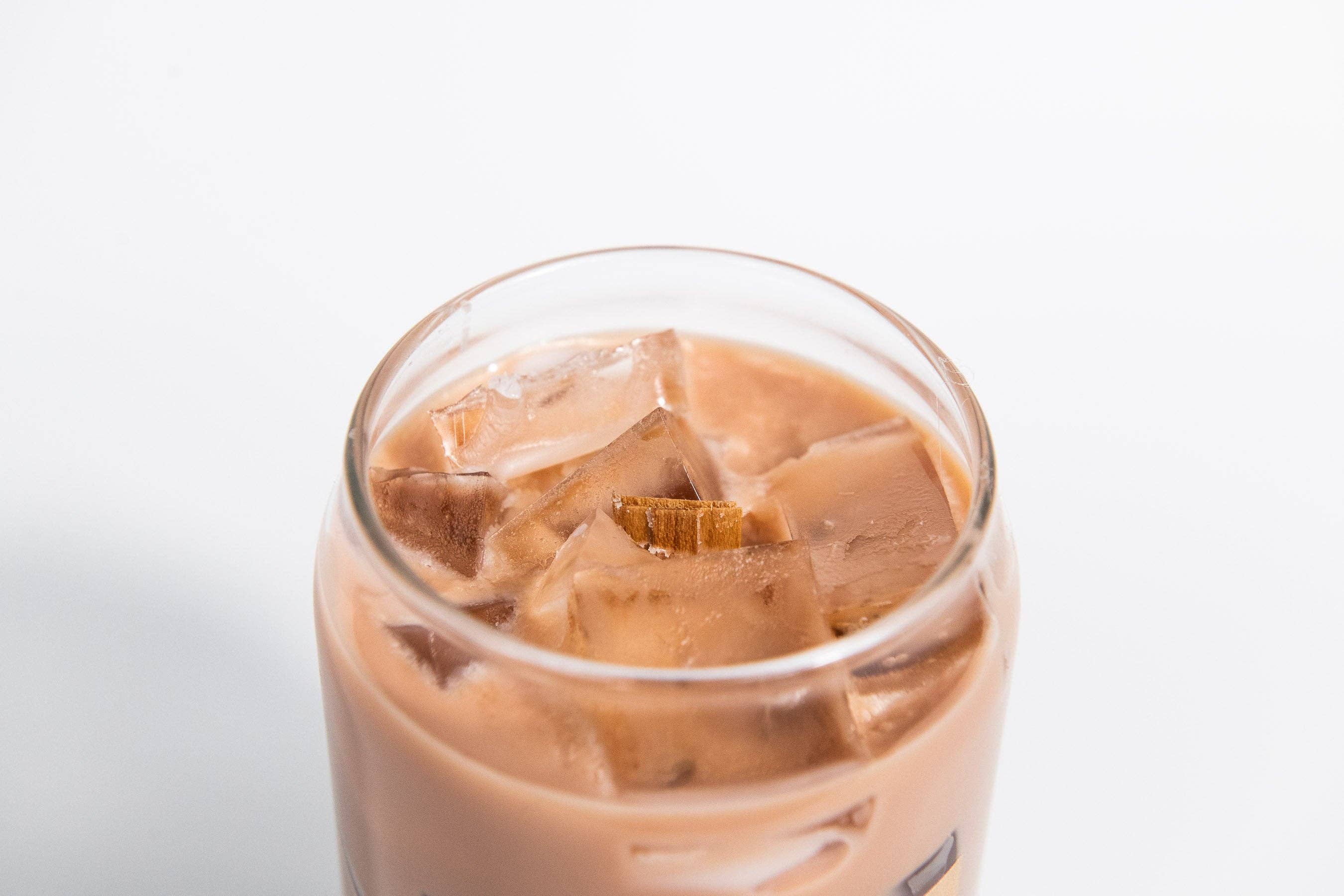 Noir Lux Candle Co - Wholesale Jar/Filled Candle - Iced Caramel Macchiato5