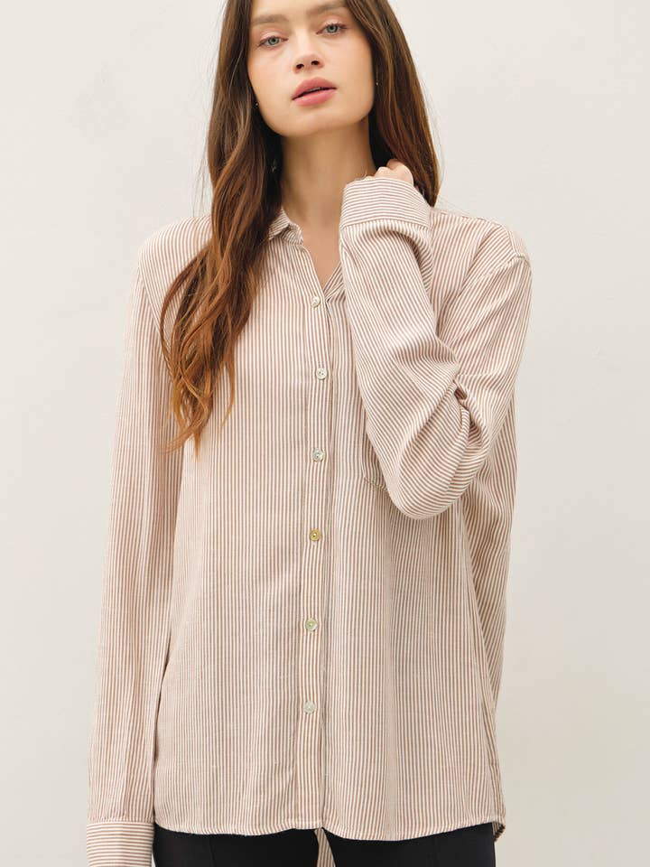 CHEMISE BOXY À RAYURES EN MÉLANGE DE LIN pour la vente par Be Cool