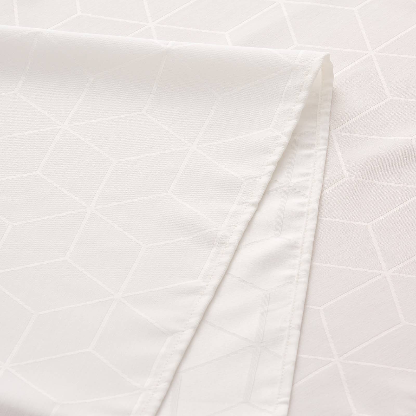 GAMUSI - Vendita all'ingrosso Tovaglie - Tovaglia impermeabile in cotone jacquard geometric LINE17