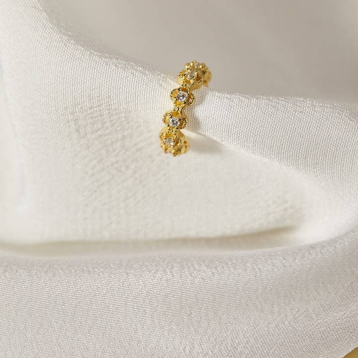 ZOECA jewelry - Wholesale Cuff/Wrap Earrings - Daisy cuff4