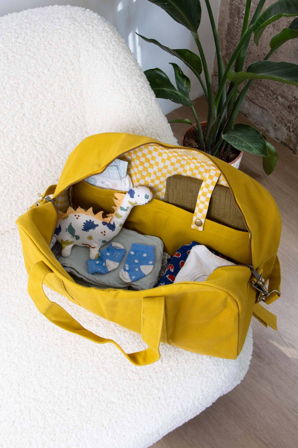 Hindbag - Wholesale Diaper Bag - Baby - Basile Saffron diaper bag1