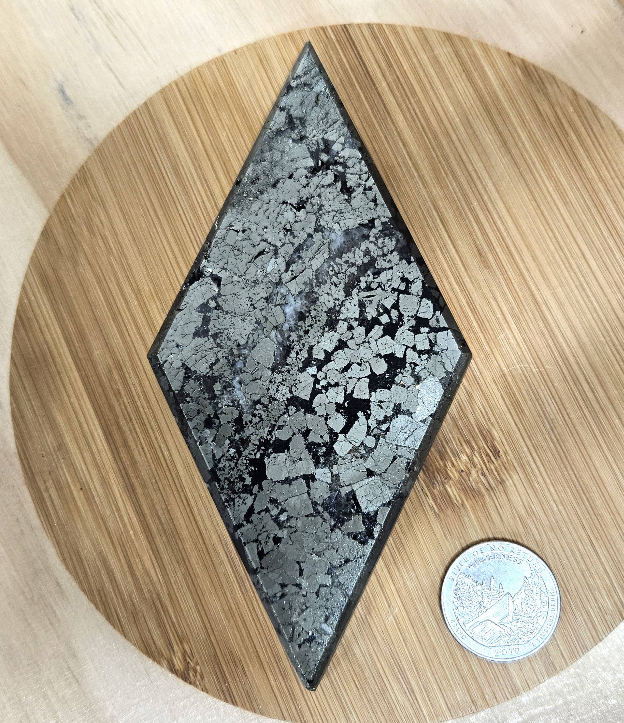 Crystal Deal· Wholesale Crystals & Gifts - Wholesale Spirituele steen/kristal - Pyriet en Markasiet Diamant Lot van 34