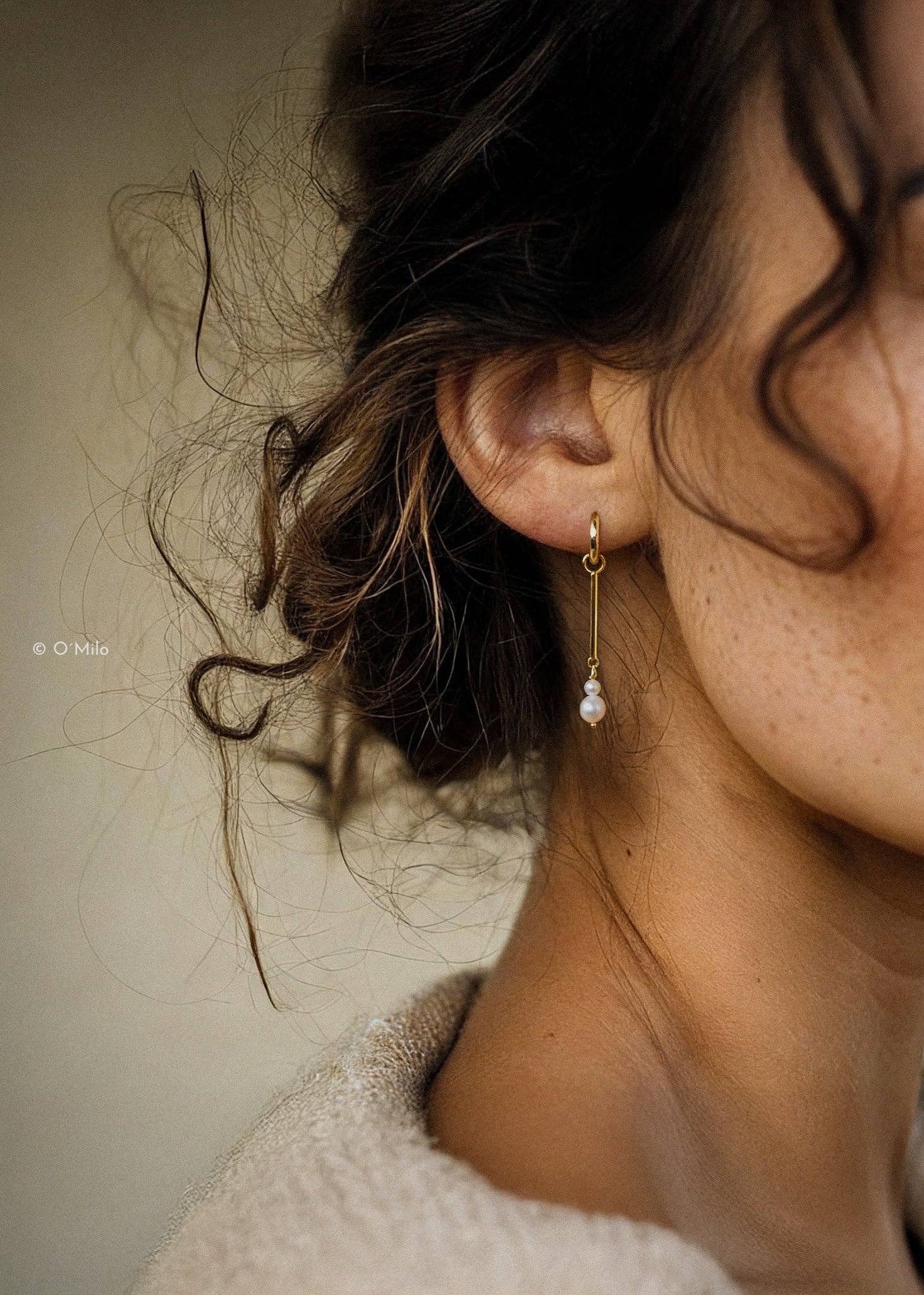 O'Milo - Wholesale Dangle Earrings - Pearl Drop Hoops. Elise8