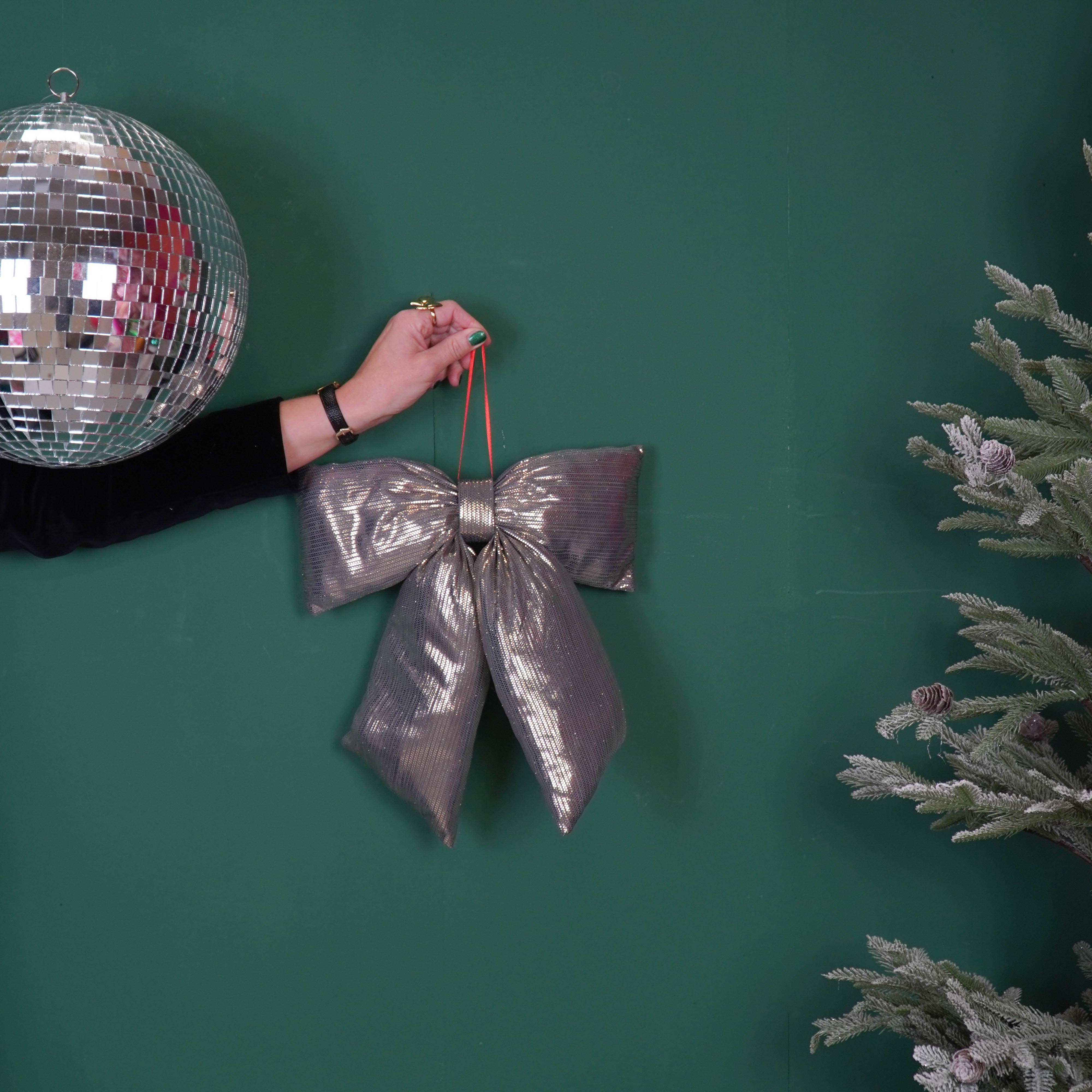 Housevitamin bv - Wholesale Christmas Decoration - Christmas Decoration - Bow - Black/ Gold - Fabric - 32x40cm3