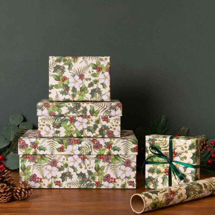Penny Kennedy Ltd – wholesale Gift box – Christmas Gift Box Set of 3 Holly Berries Floral Green Tags2