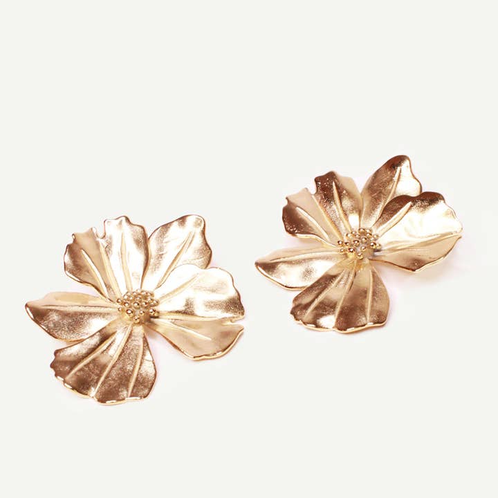 Caprice Paris - Wholesale Dangle Earrings - Vicky flower earrings Gold | Handmade in France