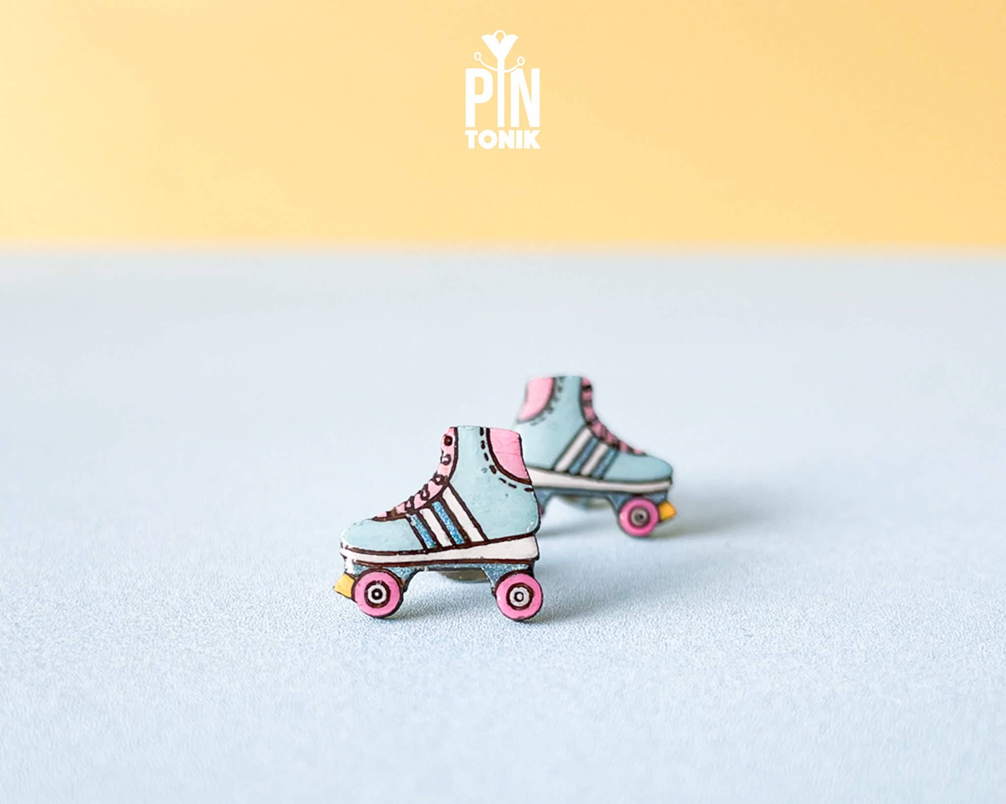 PinTonik - Wholesale Stud/Post Earrings - 90s Funky Roller Skates Stud Earrings - Retro Derby Gift