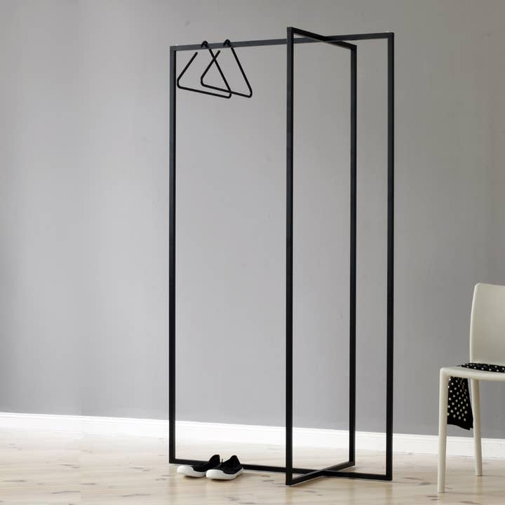 roomsafari – Großhandel Garderobenständer – MODULAR FRAMES L Stand-Garderobe