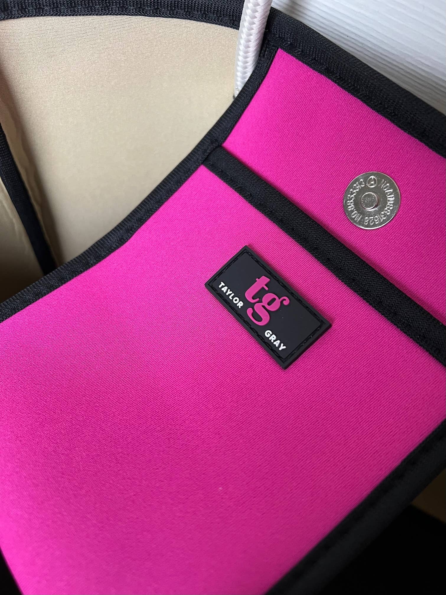 TAYLOR GRAY - Vente Tote bag – femme - Le fourre-tout en néoprène Cathy | shoptaylorgray1