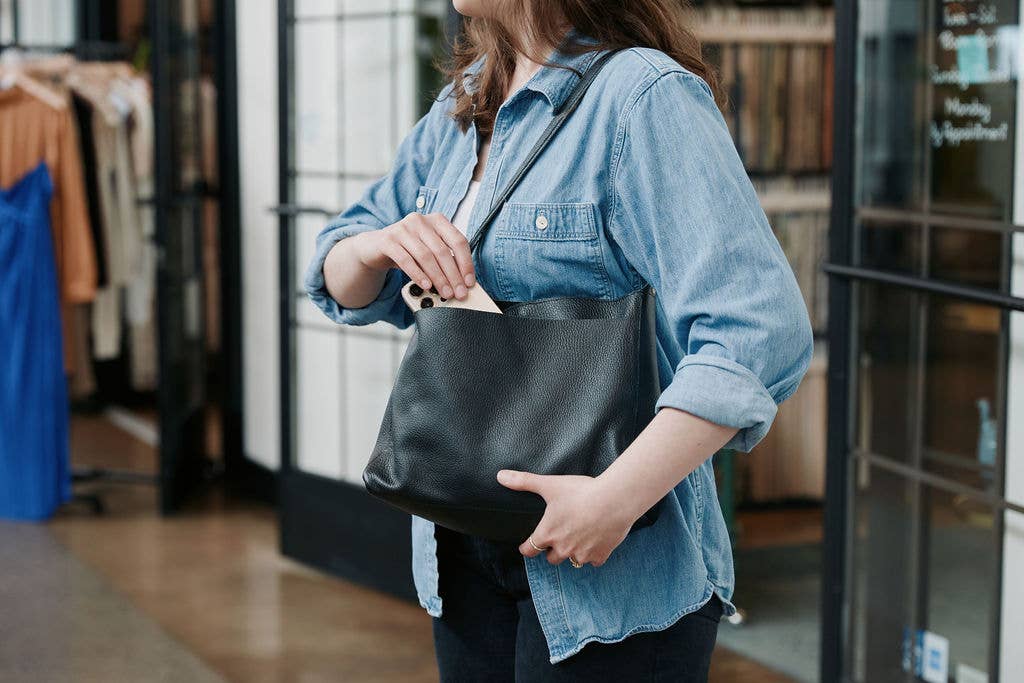 Lazarus Artisan Goods - Wholesale Shoulder Bag - Women's - Everyday Shoulder Bag | Women's Bag | Artisan Made | Ethical6