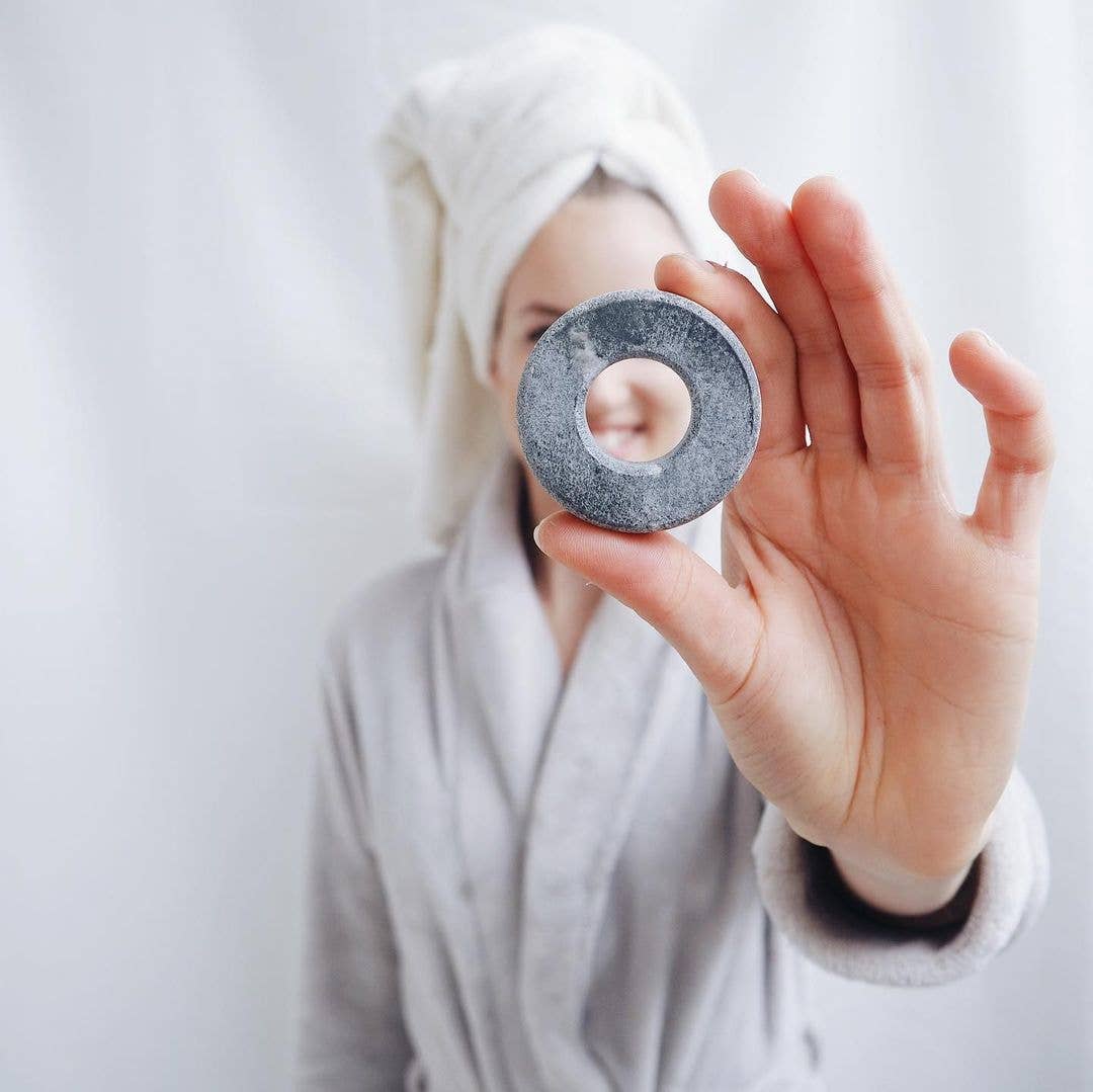 The Good Stuff Botanicals – Großhandel Augenmasken – Hukka Eye Orbits – Aus finnischem Speckstein gefertigt1