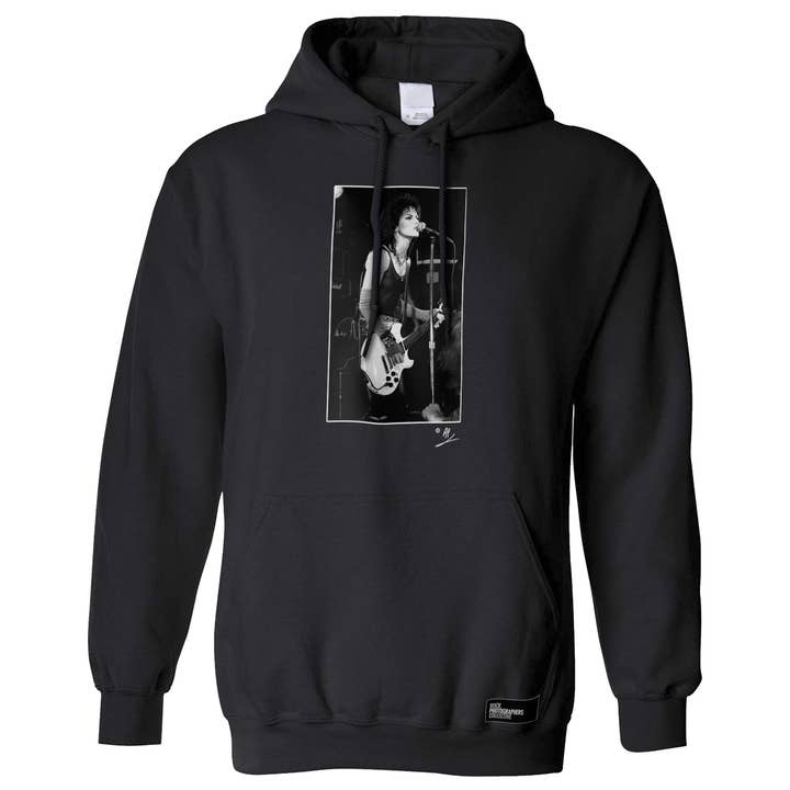 Joan Jett bij microfoon Hoodie voor wholesale door Rock Photographers Collective