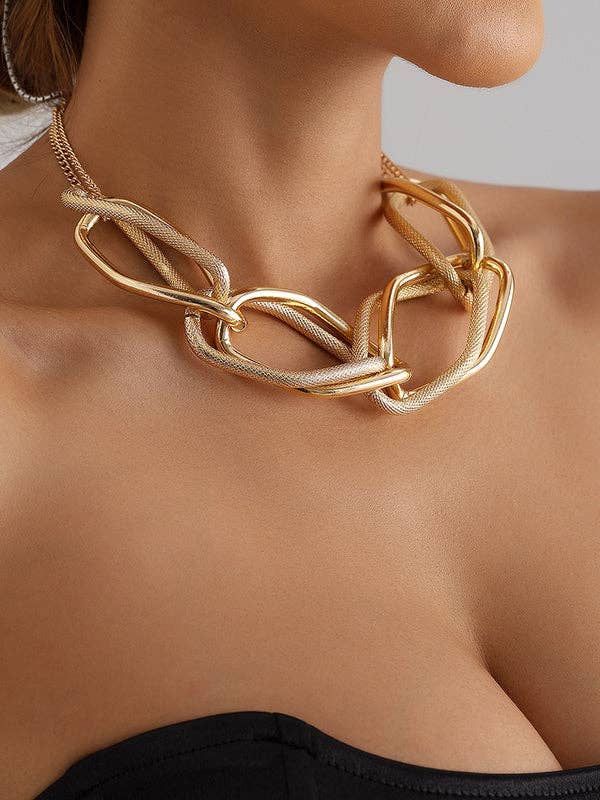 GOLD Chains Geometric Solid Color Necklaces Accessories for wholesale on Faire6