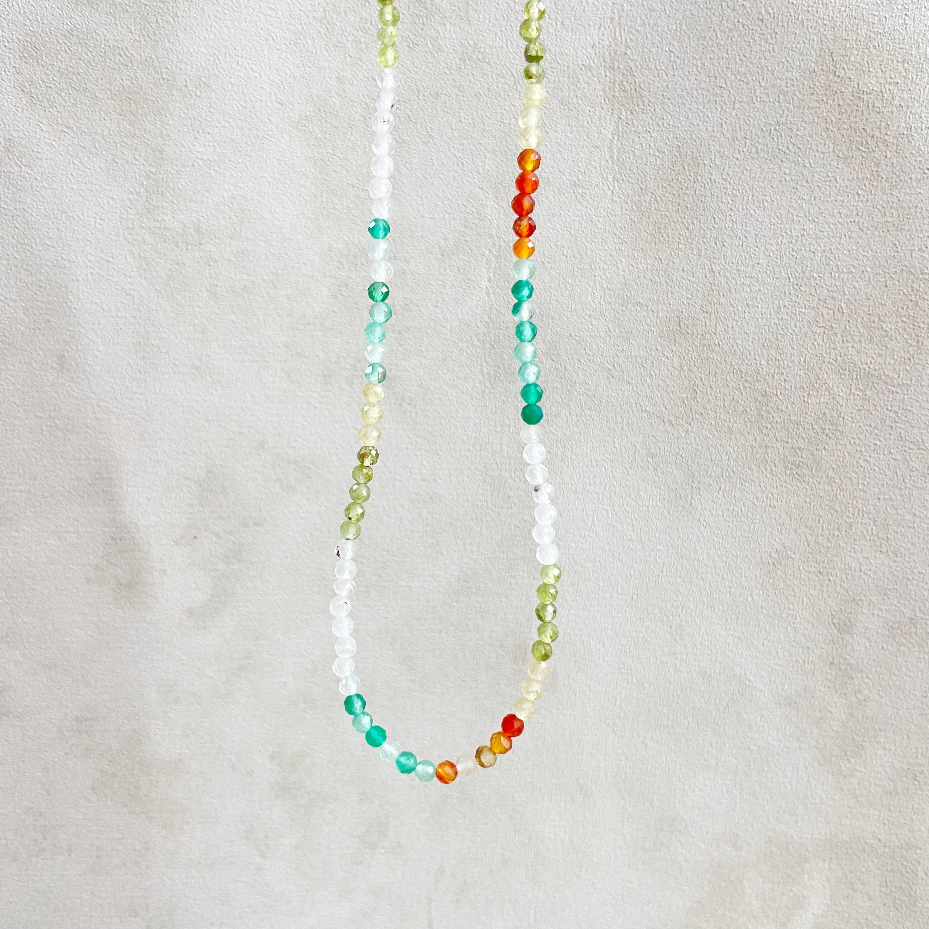 Ewelina Pas Jewelry - Wholesale Kralen/parelketting - Etus// Meadow halsketting met edelstenen en kralen8