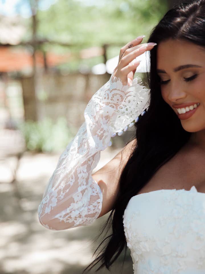 Scarlett Gloves for wholesale by Heirloom Bridal Company