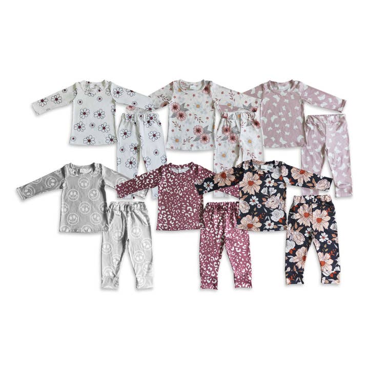 Cute print kids girls fall pajamas set for wholesale by Yawoo Garments