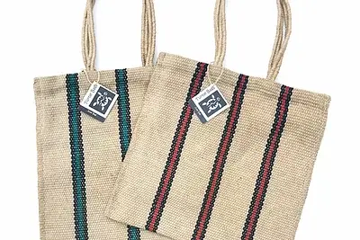 Turtle Bags - Vente Sacs de course/à provisions - Longue poignée en jute rayée ; Cabas de marché en jute naturel2