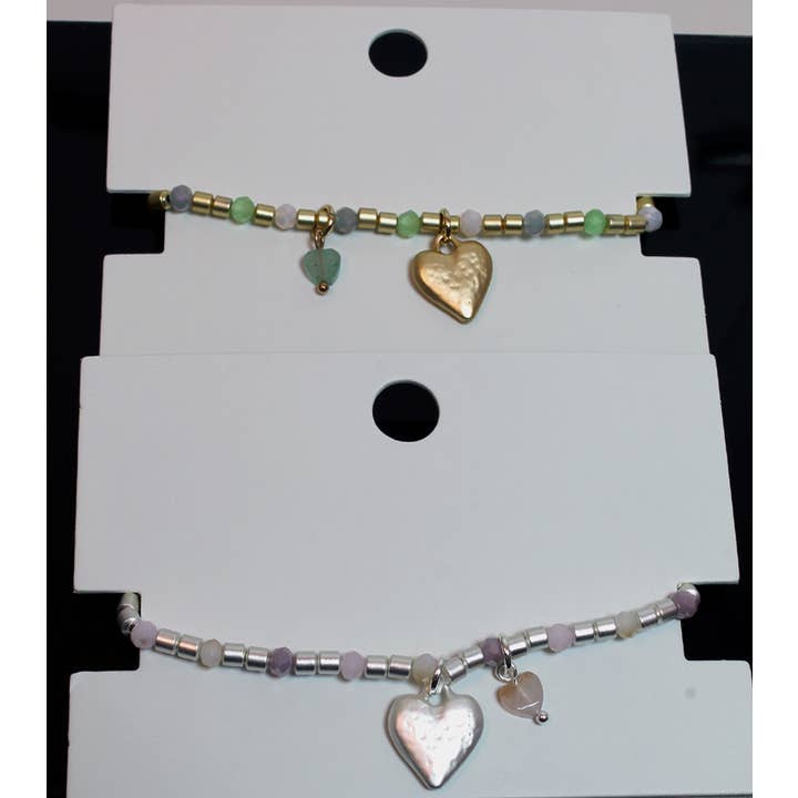 Pulseira elástica de contas com pendentes de coração metálicos e coloridos por atacado de Western Counties Wholesale