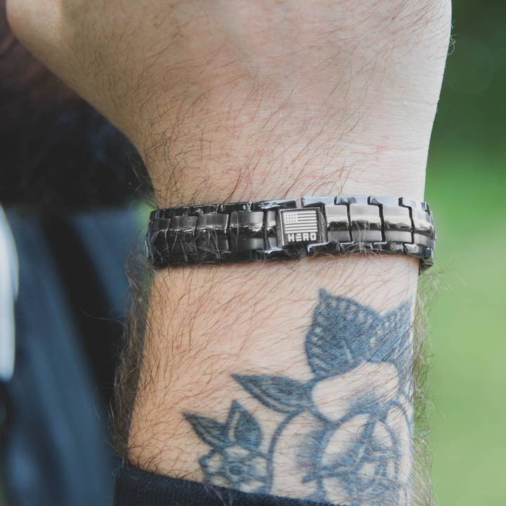 The Hero Company - Wholesale Link & Chain Bracelet - The Hero Company- Sherman Tank Track Titanium Magnetic Bracelet : Helps Pair Veterans With A Service Dog Or Shelter Dog- Faire1