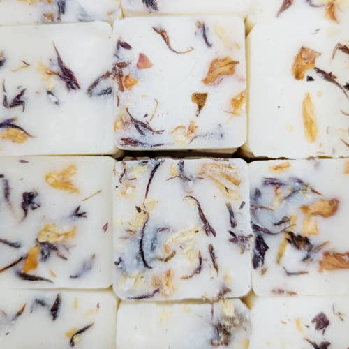 Blackcurrant Tuberose Pick & Mix Fragrance Melts, Box of 48 for wholesale by SÒLAS Home