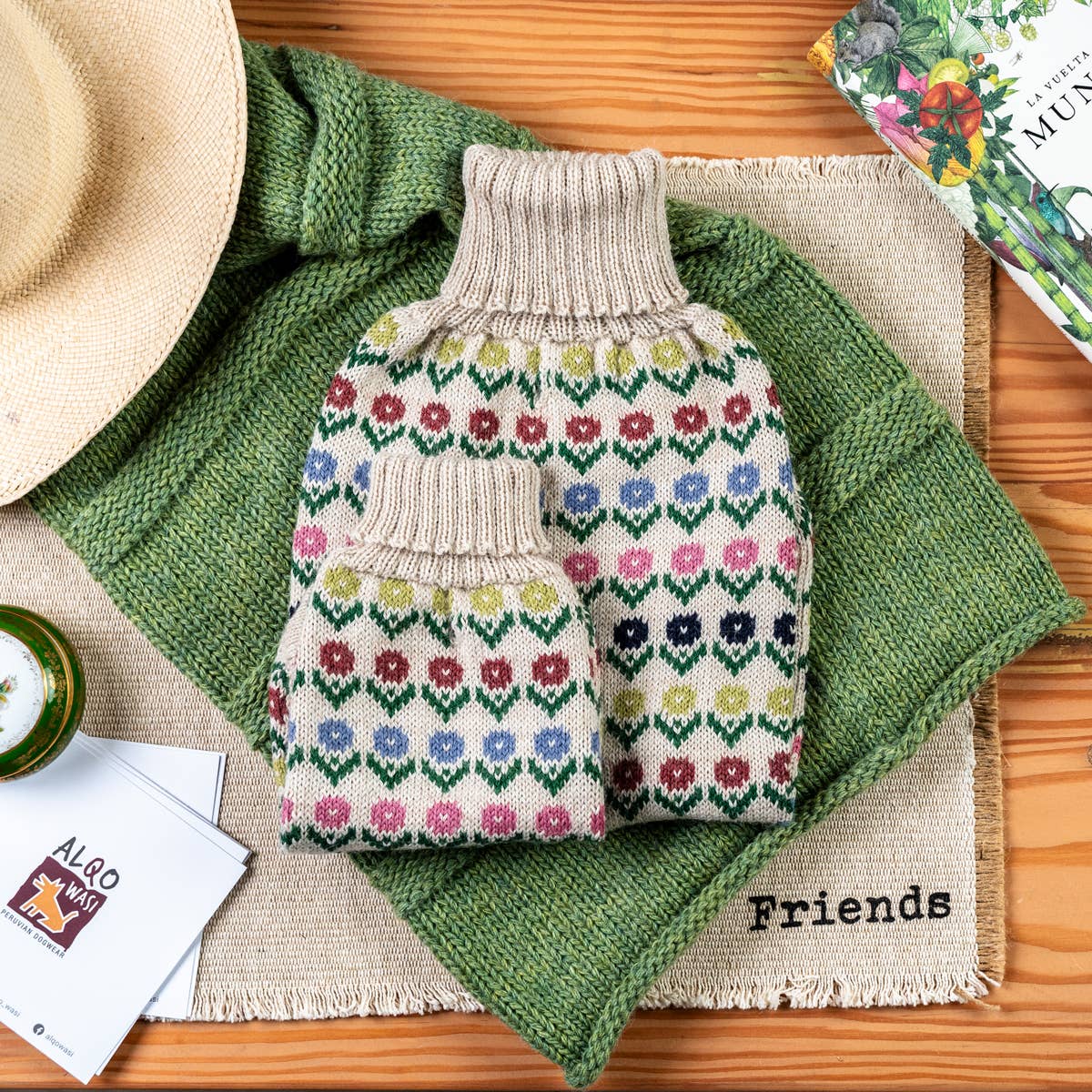 Alqo Wasi – wholesale Pet jumper – Dog – Flower Alpaca Dog Sweater9