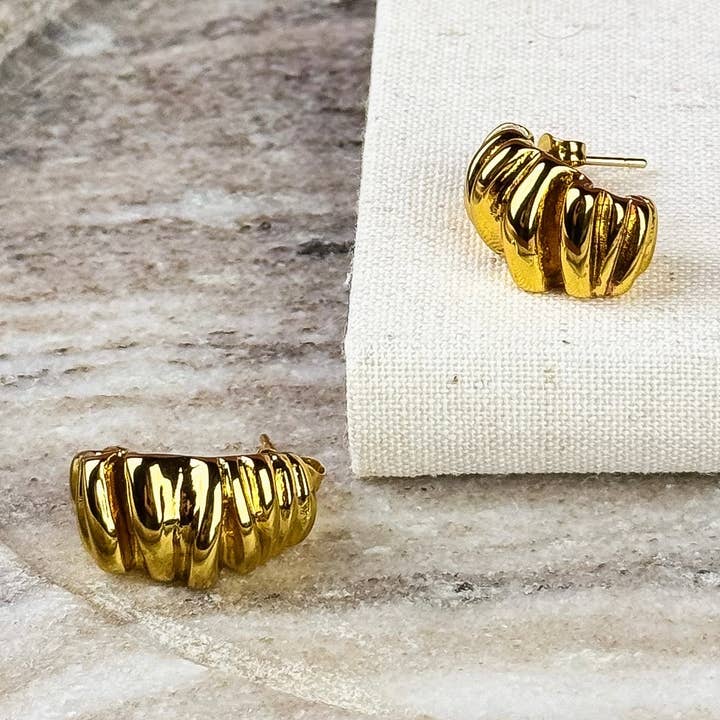 Lyra Hoop for wholesale by Everlume