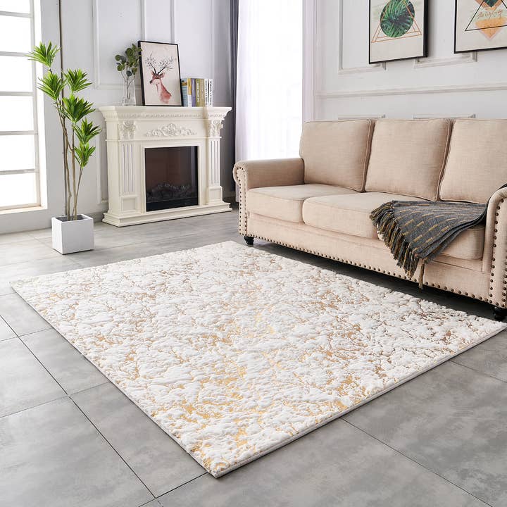 Amazing Rugs - Wholesale Area Rug - Lily White Abstract Gold-Gilded Chinchilla Faux Fur Rug