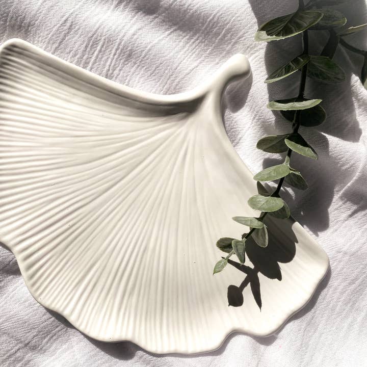 Niki Candle - Wholesale Decorative Tabletop Object - Ginko tray2