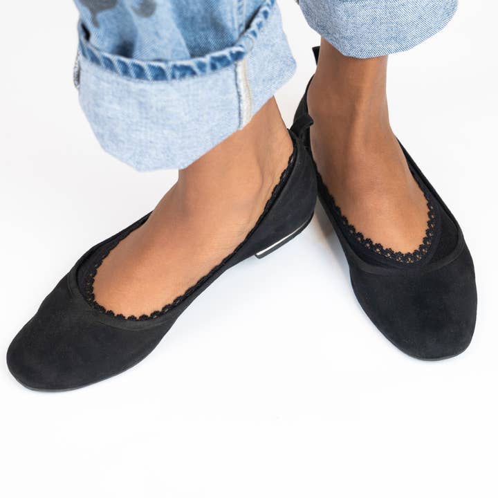 Arnacci - Wholesale Socks - Women's - No-Show Socks for Heels & Flats | Arnacci Topline Protection Shimmer-Stretch Footies4