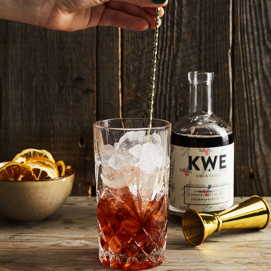 Kwe cocktails - Wholesale Cocktail Mix/Syrup - Cranberry & Balsam Fir3