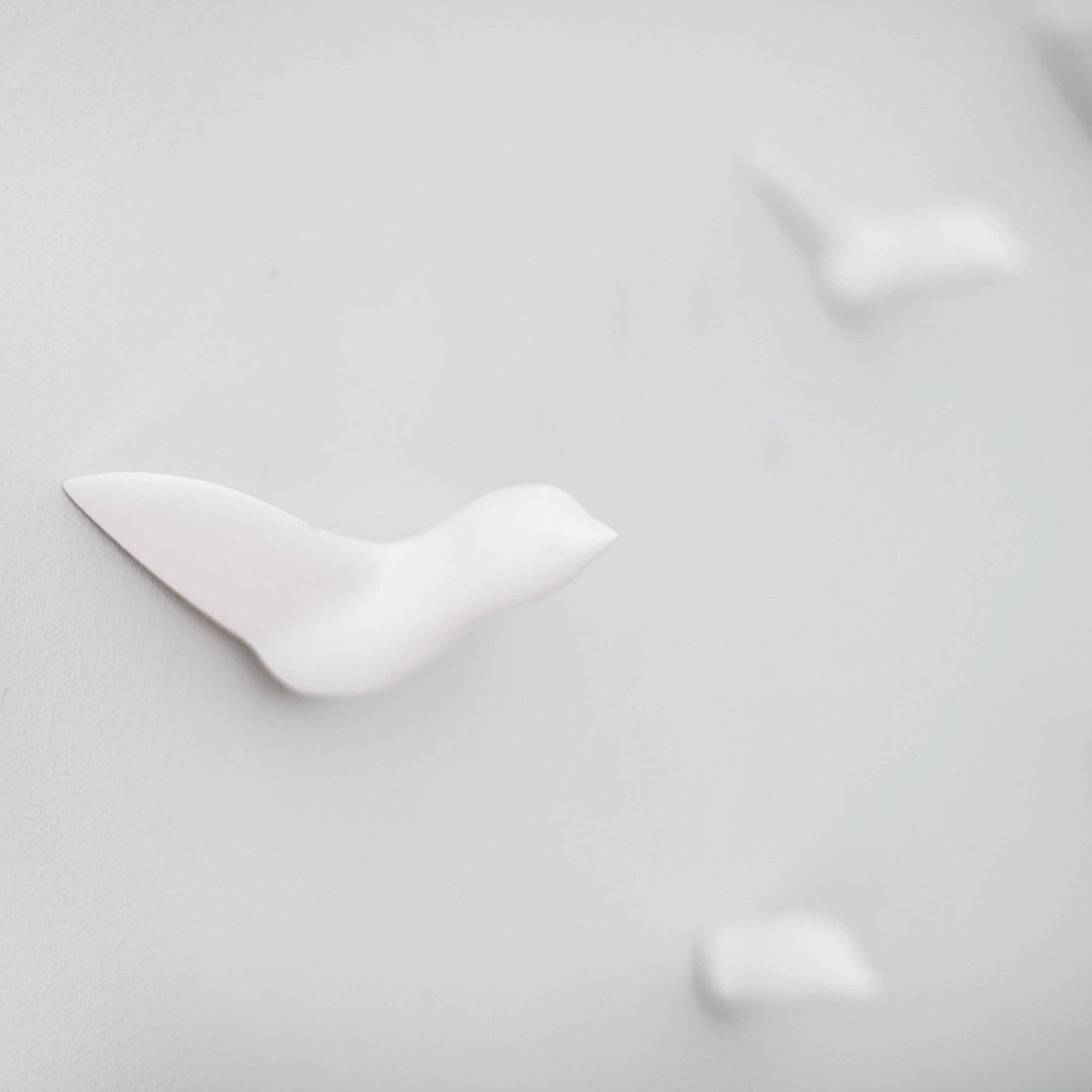 Formpoet - Vendita all'ingrosso Decorazione da parete 3D - Piccolo gruppo di 4 uccelli in ceramica1