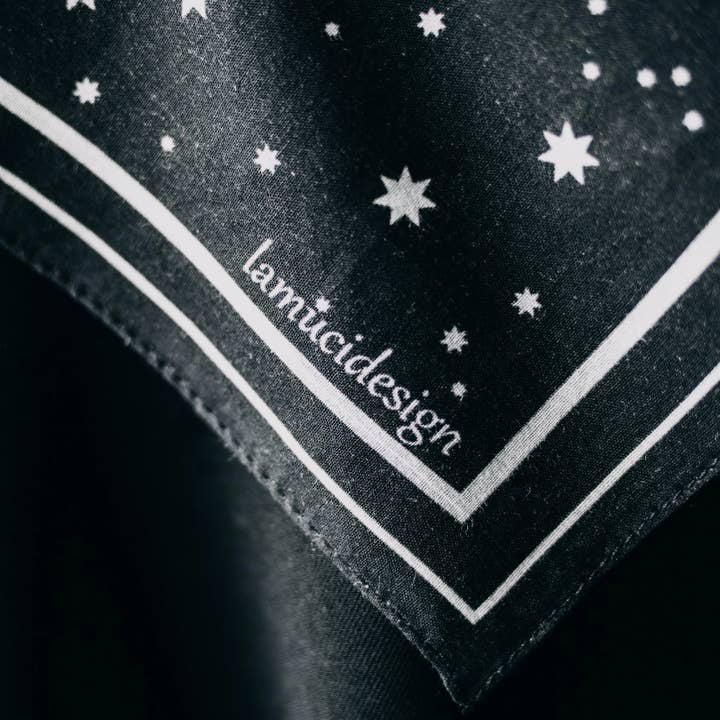 LA MUCI DESIGN - Wholesale Tarot Cards - Moon Phase Altar Cloth – Black Cotton Tarot & Ritual Altar5