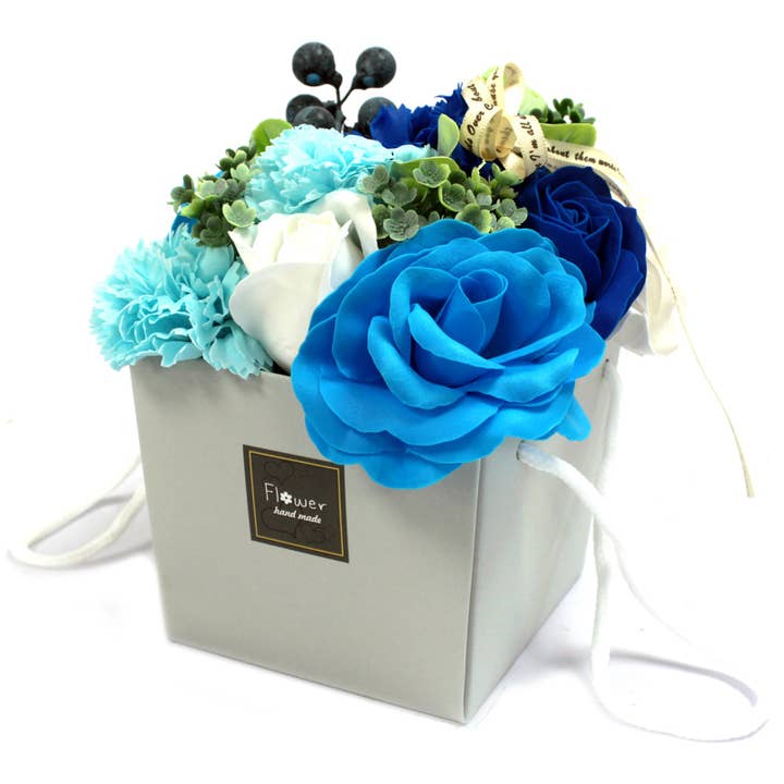 Euphoriq – Großhandel Bade- & Körperpflege-Set – Seife Blumen Bouquet Hochzeit Blues