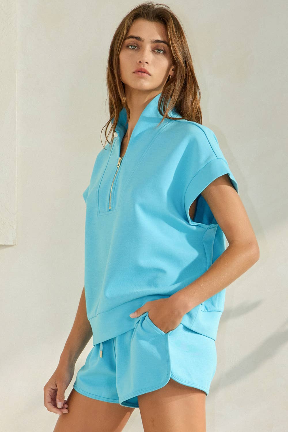 BUCKETLIST INC - Wholesale Sweatshirt - Women's - IT2154-1 Short Sleeve Half Zip-Up Scuba Sweatshirts43