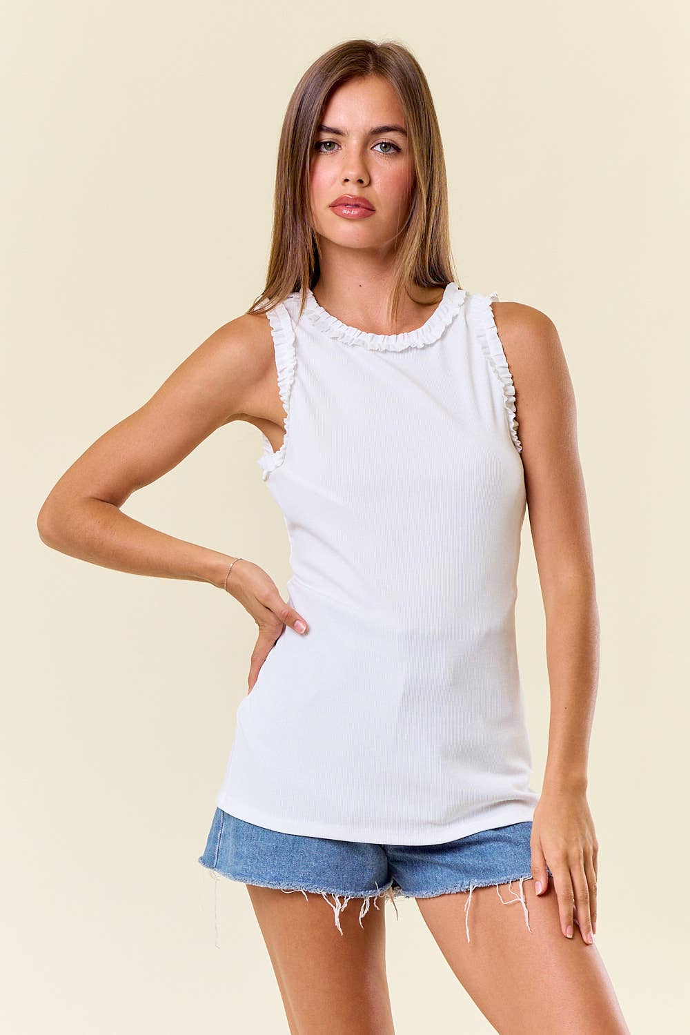 Doe and Rae – wholesale Tank top – Women′s – SOLID KNIT TANK W.RUFFLE TRIM - 41866T35