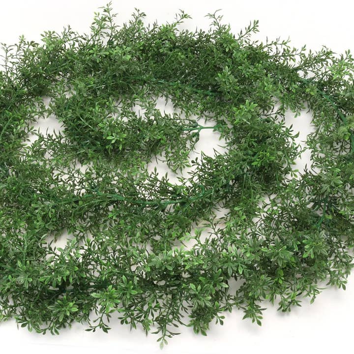 Larksilk - Wholesale Bunting/Garland - Set of 6 | Luxurious 9' Tealeaf Garland with 768 Tips