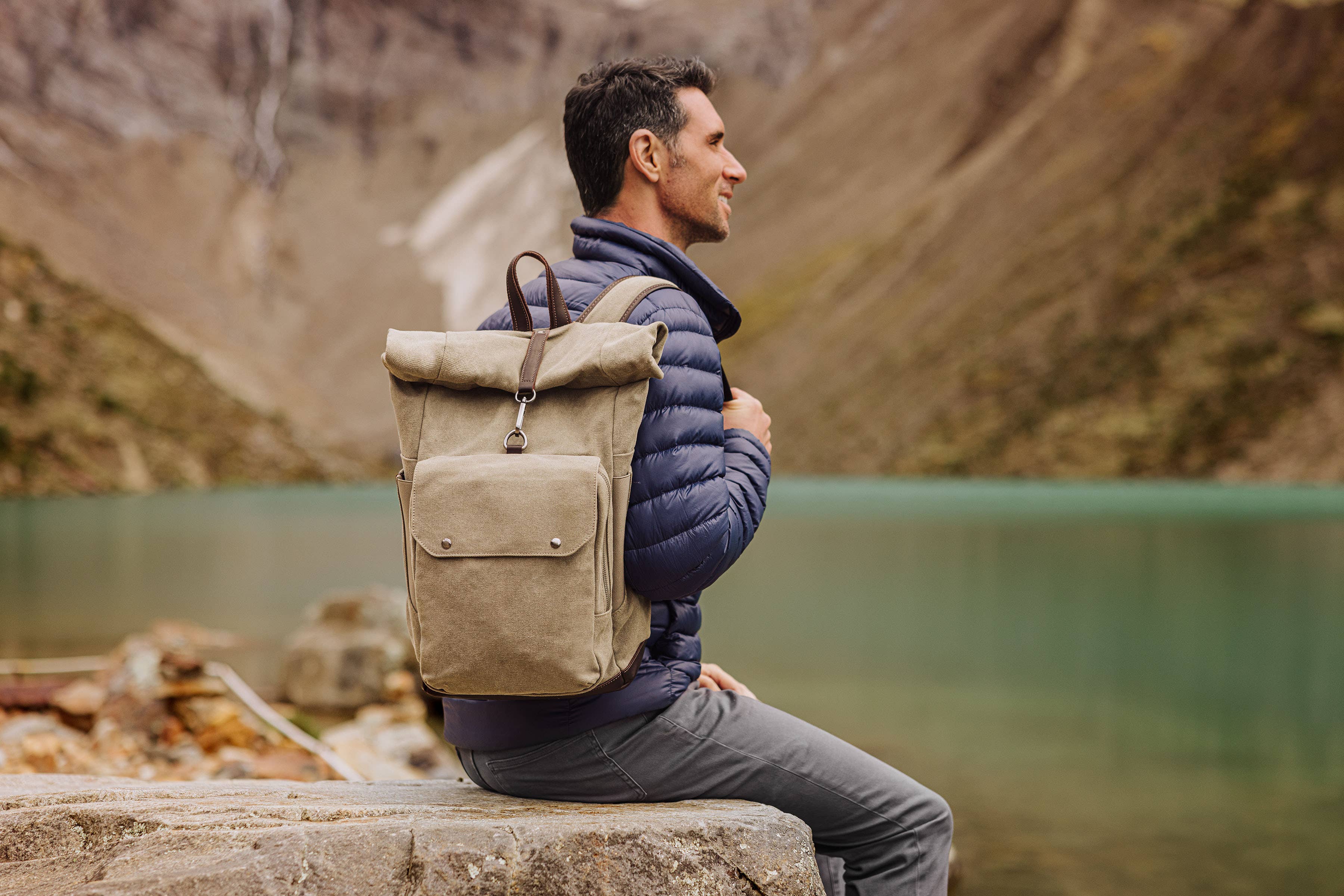 Picnic Time Family of Brands - Wholesale Cooler/Cooler Bag - Carmel Roll Top Picnic Backpack Cooler with Components1