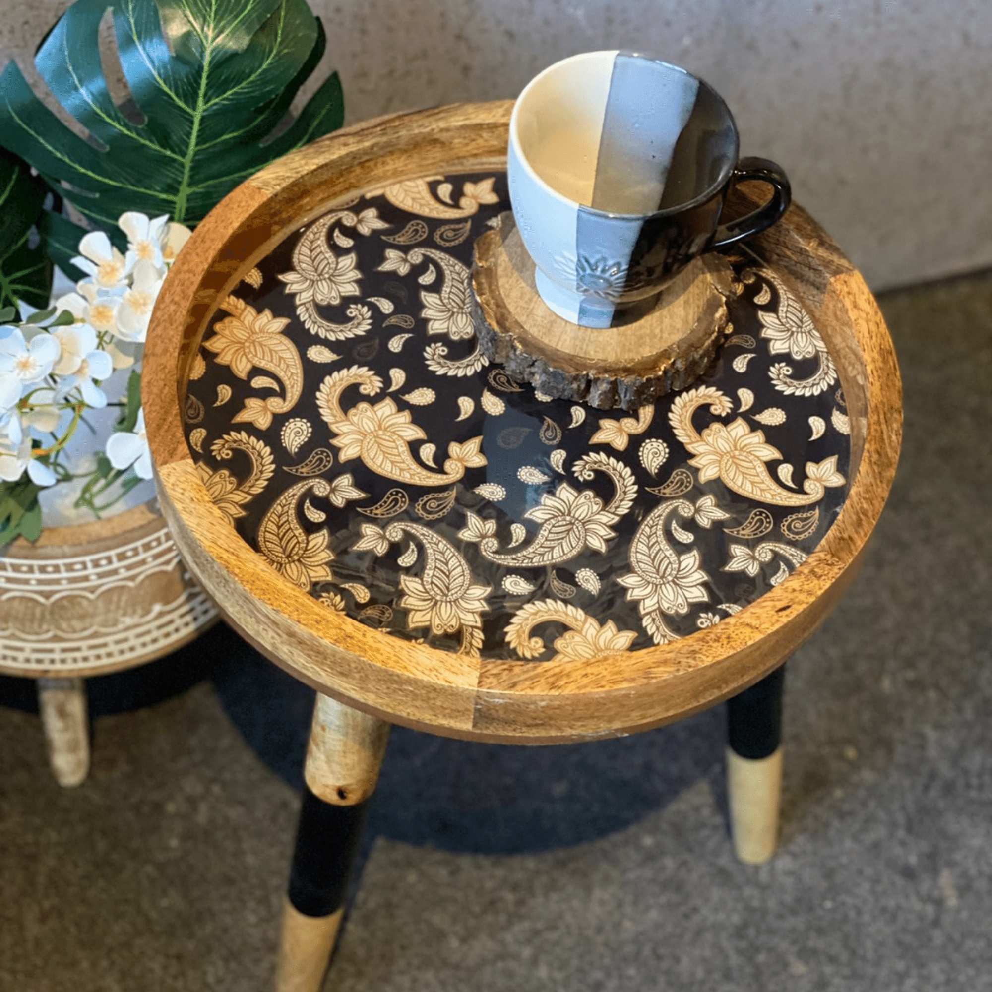 Hartsmede - Wholesale Side Table - Handmade Side Table Removable Legs Hummingbird Tray Table4