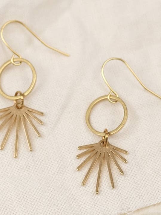 RUNDE FELI øreringe//Guld, Messing, Smykker, Bæredygtig for engroshandel hos BRASSCAKE Jewelry