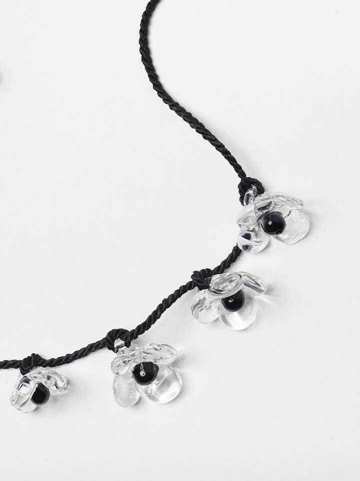 Blumenstrauß-Halskette für den Großhandel von Levens Jewels