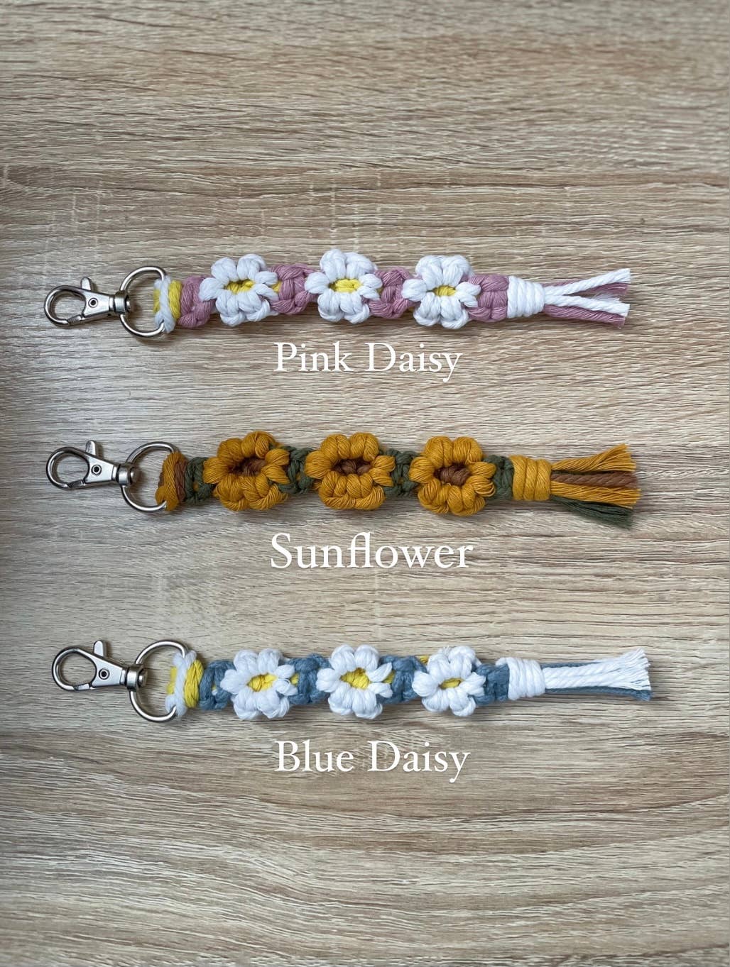 Knotty Mama Studios - Wholesale Keychain - Women's - Macrame Flower Keychain4