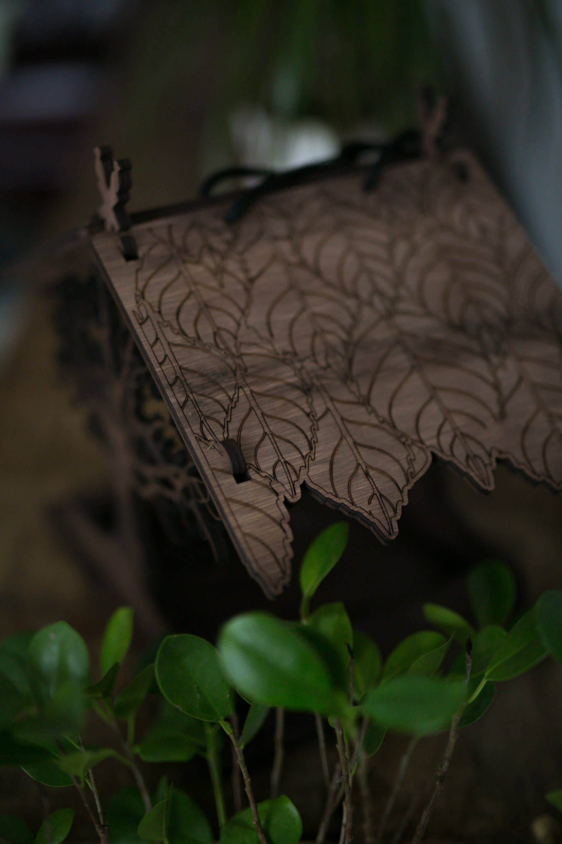 PromiDesign - Wholesale Bird Feeder - Wooden bird feeder "Oak Tree"8