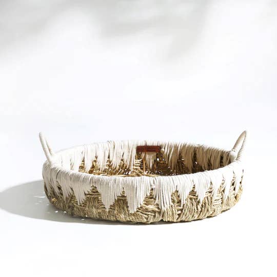 Plateau à brunch Kaia Conical Moonj, taille M pour la vente par Sirohi