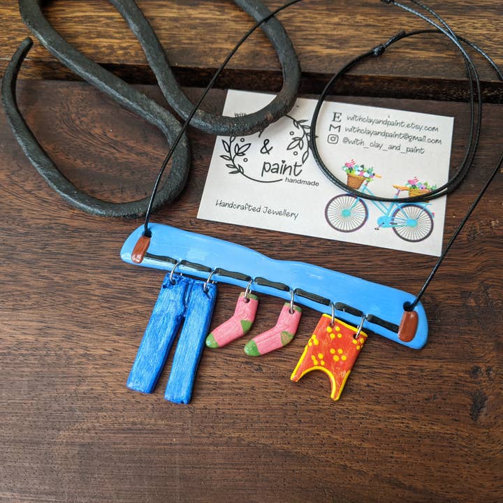 Washing line clay necklace for wholesale by With Clay & Paint