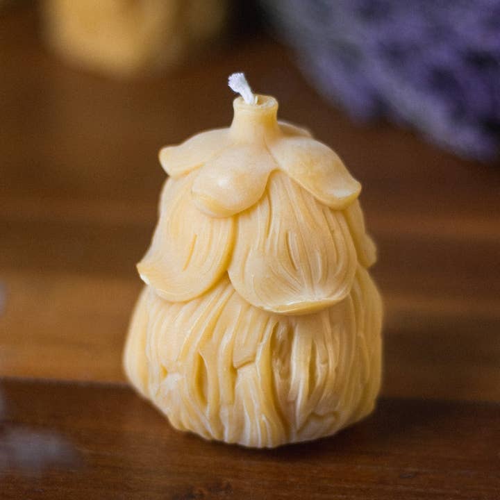 The Ramblin' Bee - Wholesale Novelty Candle - Flower Fairy House