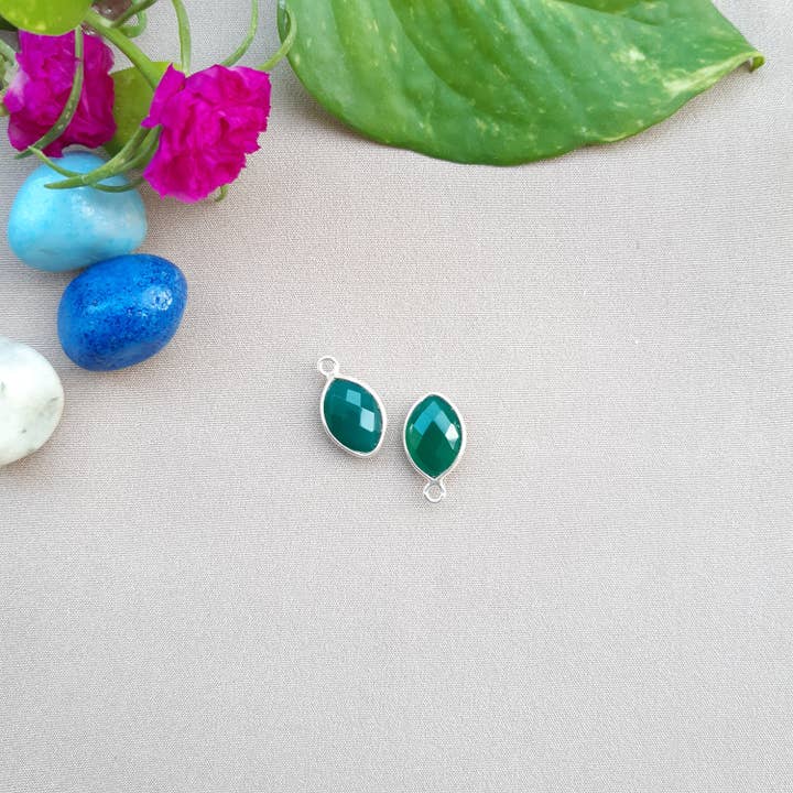 Grøn Onyx Ædelstensvedhæng 925 Sterlingsølv for engroshandel hos Rishi Jewelry