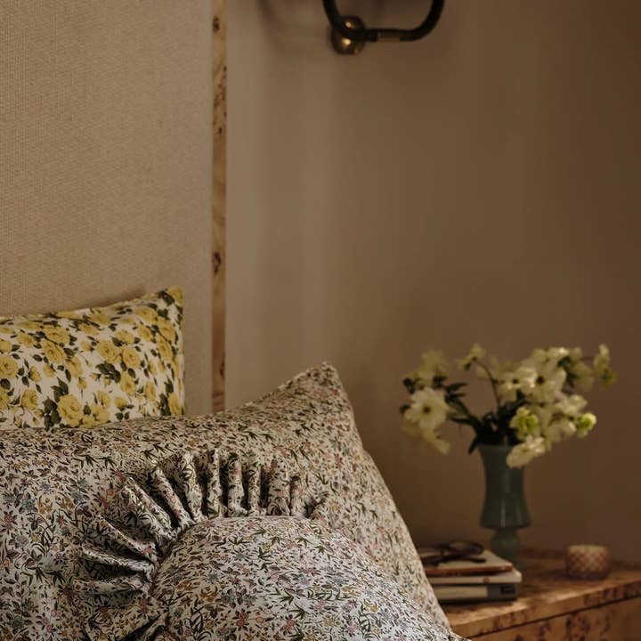 Coco & Wolf - Wholesale Bedding Set - Duvet Set made with Liberty Fabric TAPESTRY1