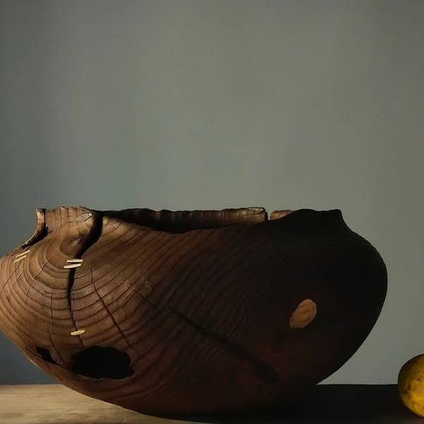 Element Accessories EU - Wholesale Decorative Plate/Dish/Bowl - Wabi Sabi wooden bowl hand-carved by master artisan3